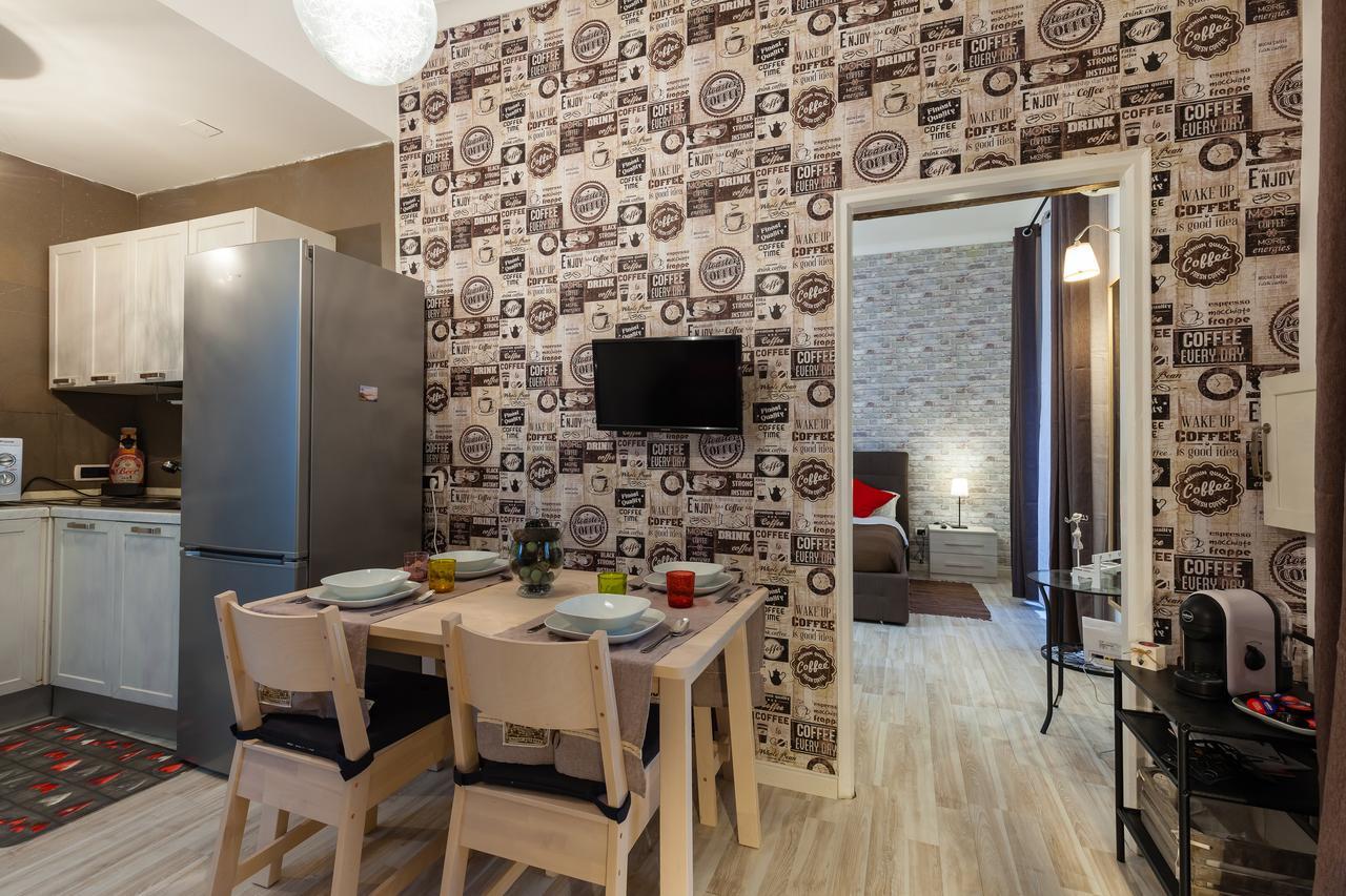 Borgo S. Antonio Abate I - Bh 89 Napoli